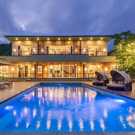 Stayvista At La Nirvana With Pool, Music Speaker & Indoor-Outdoor Game Lonavala Εξωτερικό φωτογραφία