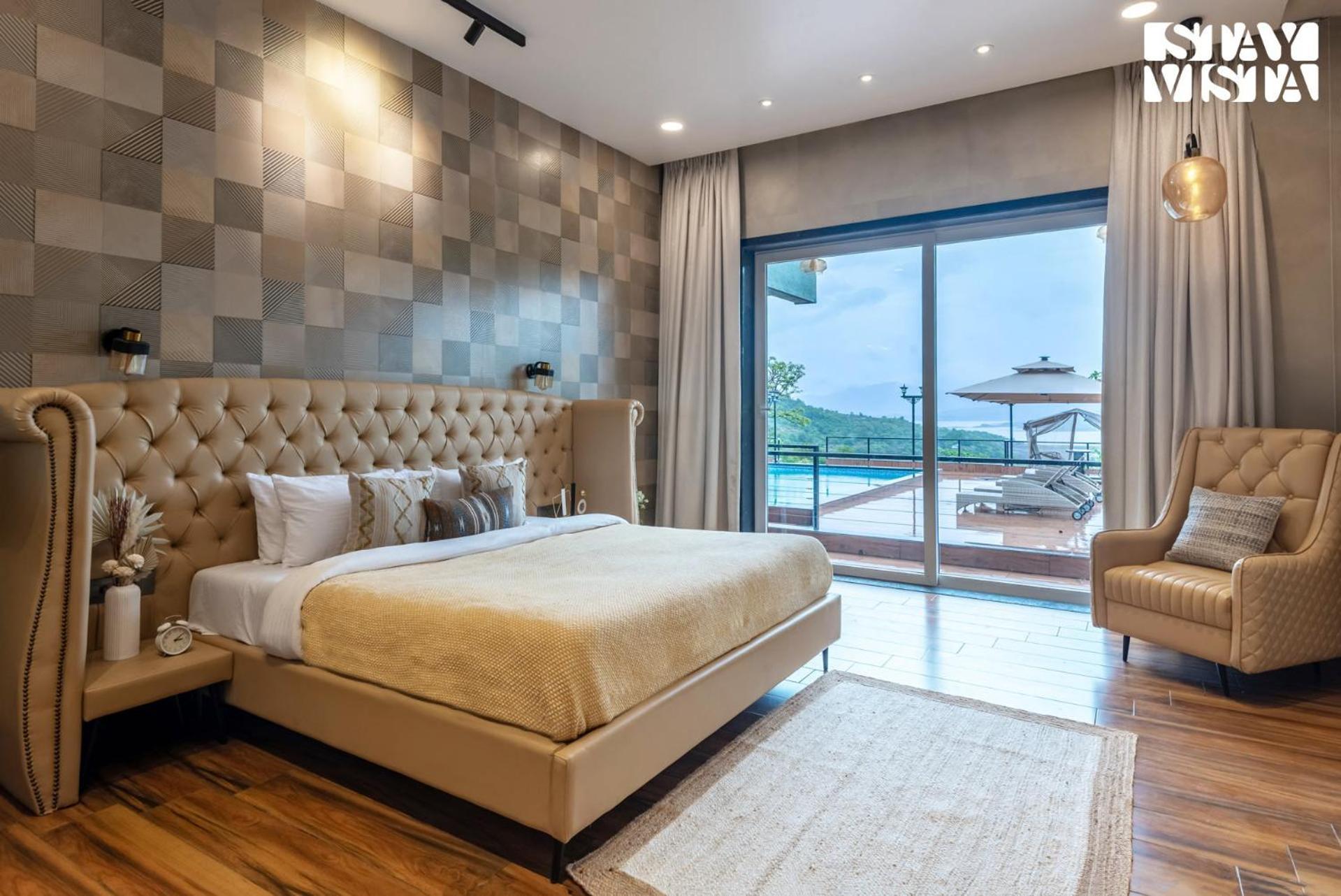 Stayvista At La Nirvana With Pool, Music Speaker & Indoor-Outdoor Game Lonavala Εξωτερικό φωτογραφία