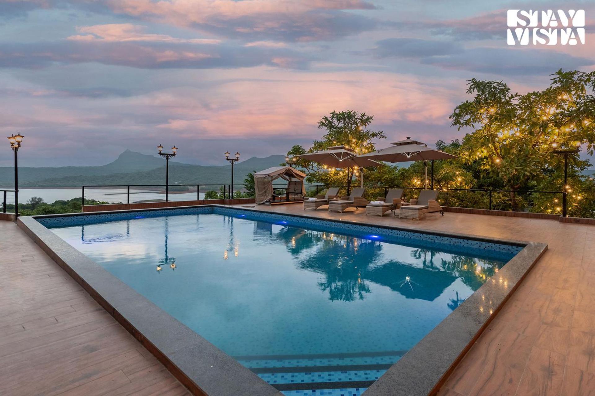 Stayvista At La Nirvana With Pool, Music Speaker & Indoor-Outdoor Game Lonavala Εξωτερικό φωτογραφία